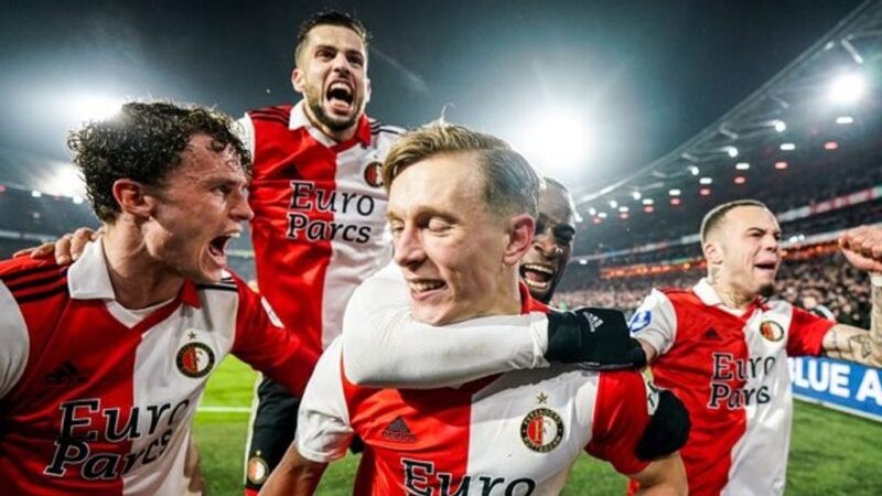 Feyenoord firmer in lead, through late win over direct pursuer AZ