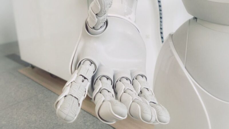 ChatGPT: Microsoft trains robots in household chores