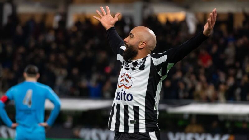 Armenteros falls in nine minutes before halftime and makes hat trick for Heracles