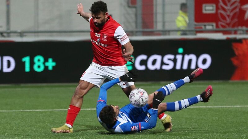 Leaders PEC give away 2-0 lead and suffer fifth defeat in first division