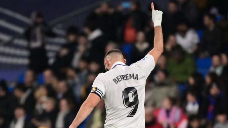 Real books simple win after world title, Benzema enters history books