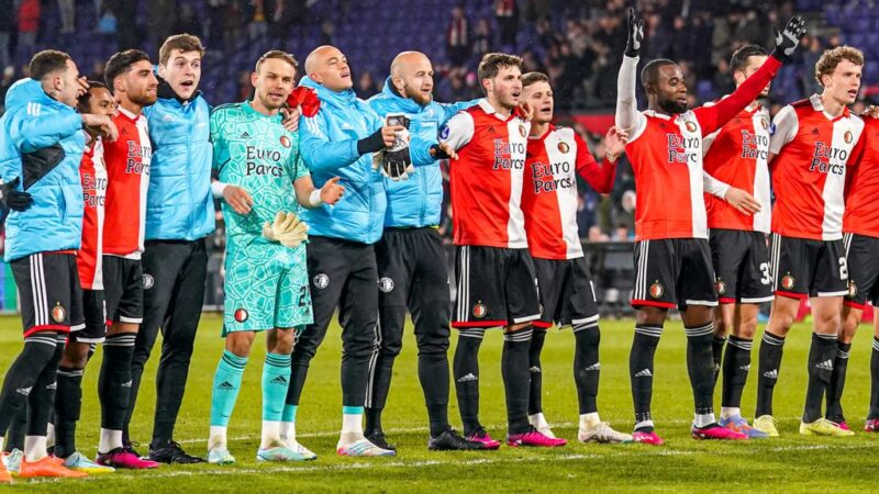 Again, frontrunner Feyenoord repairs a deficit, a week before The Classic