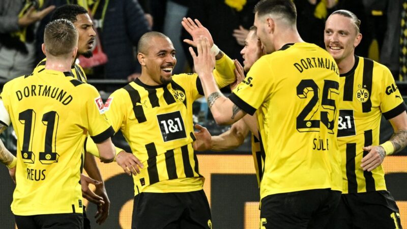 Haller and Malen share in goal celebration that makes Dortmund at least day leader