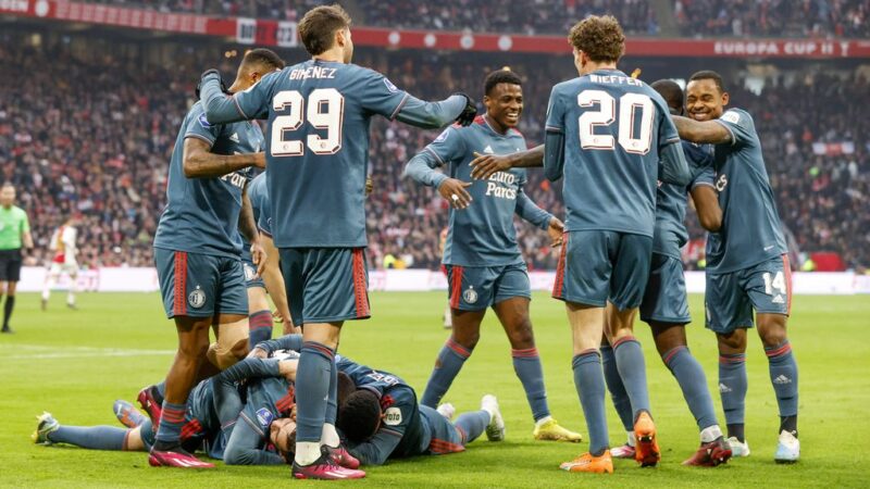 Feyenoord deal thud to Ajax in title race; first win at Arena since 2005