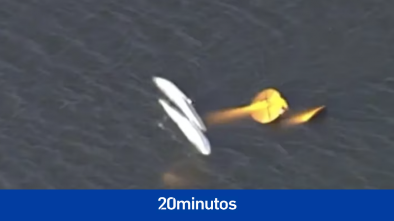 At least two dead in a crash between two small planes in Florida