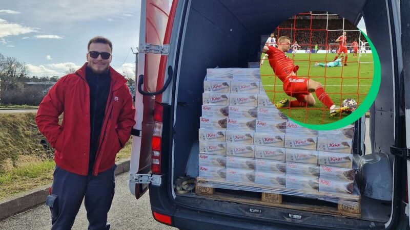 De Ligt receives 700 kilos of chocolate from teammate Sommer
