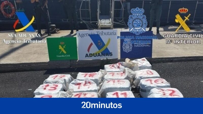 Two sailboats intercepted west of Canary Islands with more than a thousand kilos of cocaine