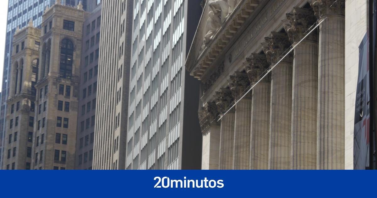 US regional banks fall on Wall Street after First Republic collapse
