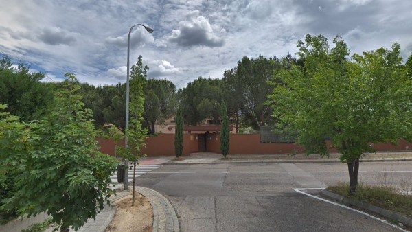 Front view of the compound of the North Korean Embassy in Madrid, located in the district of Moncloa-Aravaca.