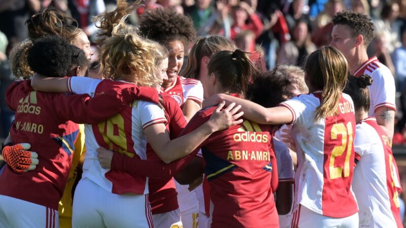 Ajax women deny Twente lead in thrilling battle for title