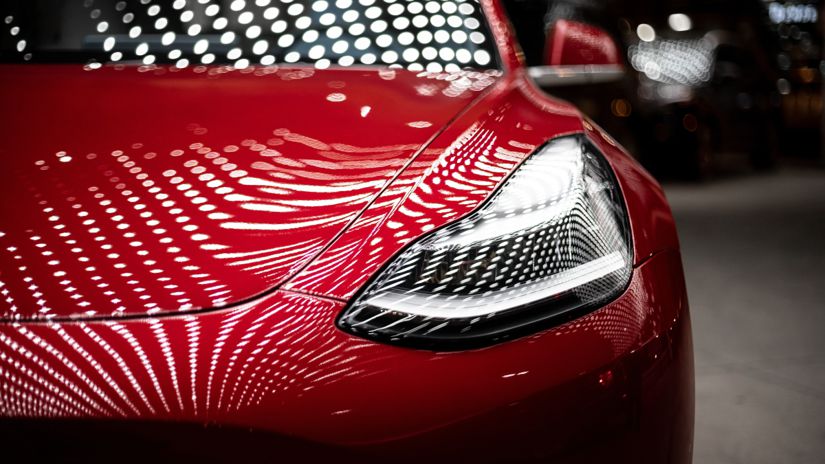 Tesla gana un juicio en EE. UU. por piloto automático: justicia asegura que no tuvo la culpa en un accidente