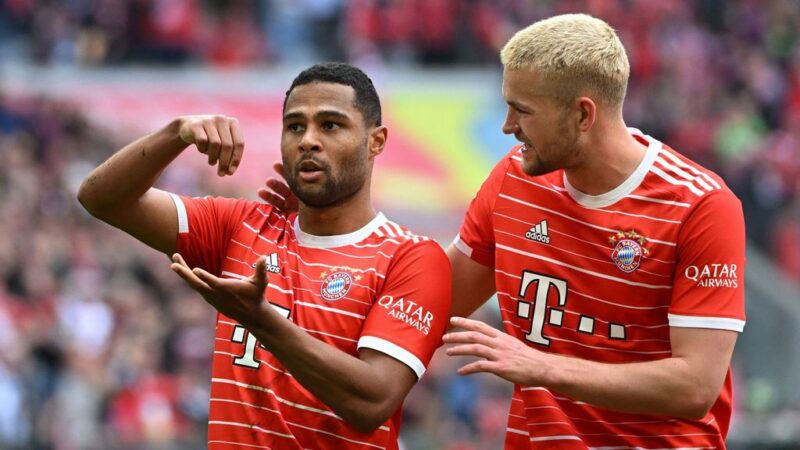 Bayern Munich recaptures lead position over still furious Borussia Dortmund