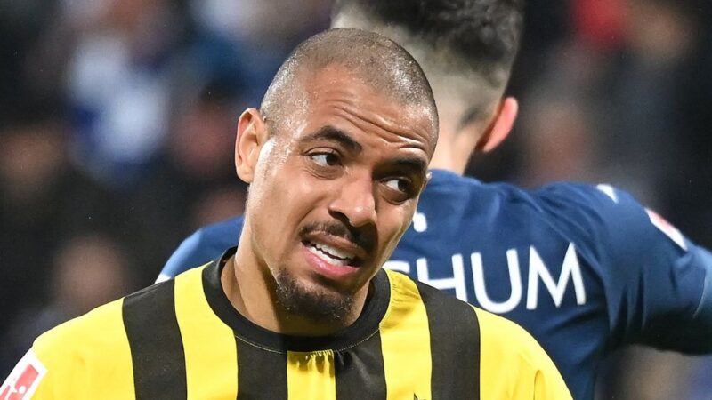 Dortmund squanders precious points against Bochum, Malen fails to score once
