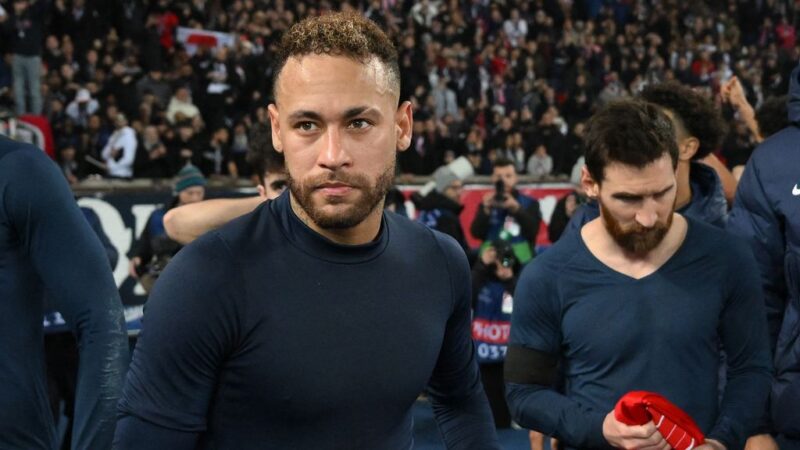 PSG condemns fans who scolded Messi and showed up in front of Neymar’s house