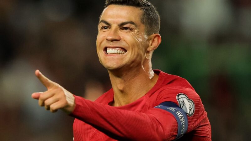 Ronaldo highest paid sportsman in the world with nearly 124 million euros